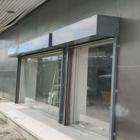 ติดตั้งประตูม้วนแบบมือดึง