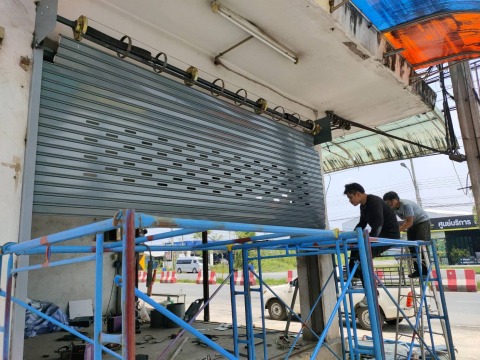 รับติดตั้งแก้ไขประตูม้วนทุกระบบ